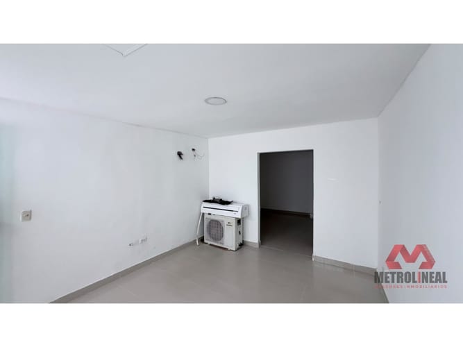 Oficina en arriendo en Manga, Cartagena, 40 m² · foto 3 de 7