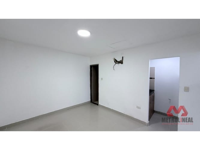 Oficina en arriendo en Manga, Cartagena, 40 m² · foto 4 de 7