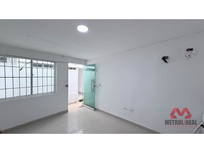 Oficina en arriendo en Manga, Cartagena, 40 m² · foto 7 de 7