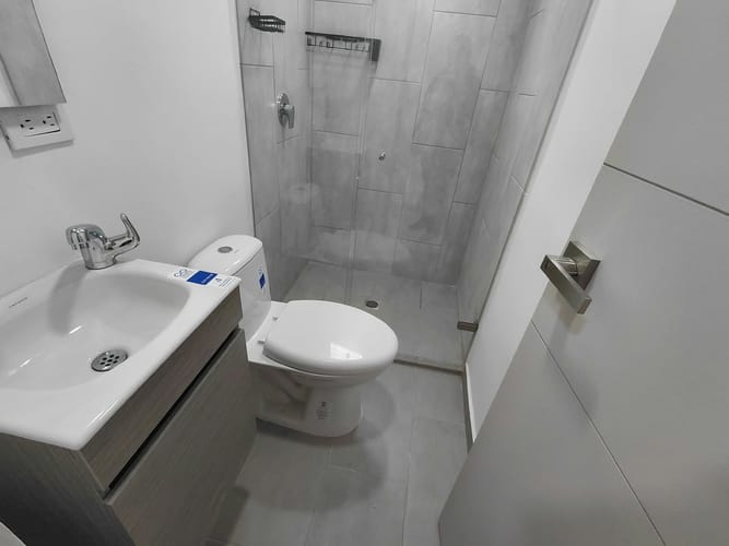 Apartamento de 3 alcobas en venta en Maria Auxiliadora, Sabaneta, 55 m² · foto 9 de 18