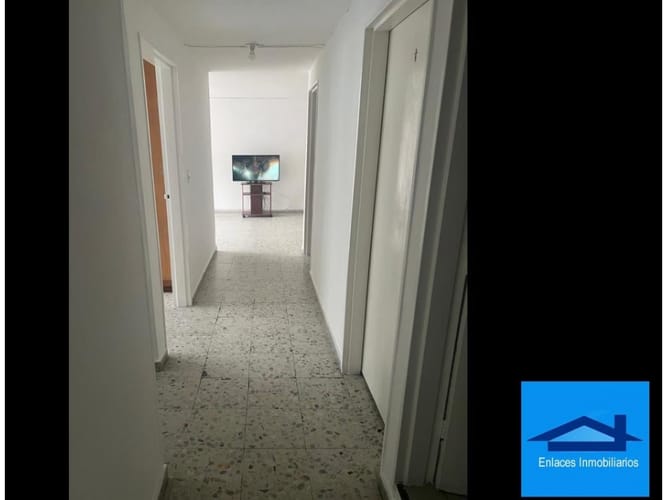 Casa de 3 alcobas en venta en Santa Fe, Medellín, 100 m² · foto 2 de 11