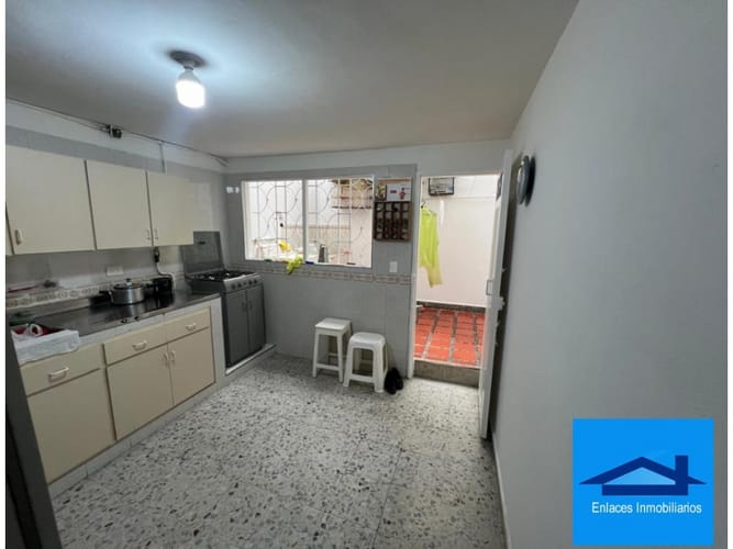 Casa de 3 alcobas en venta en Santa Fe, Medellín, 100 m² · foto 8 de 11