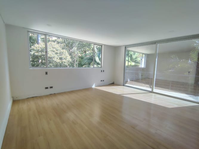 Oficina en arriendo en El Poblado, Medellín, 510 m² · foto 4 de 20