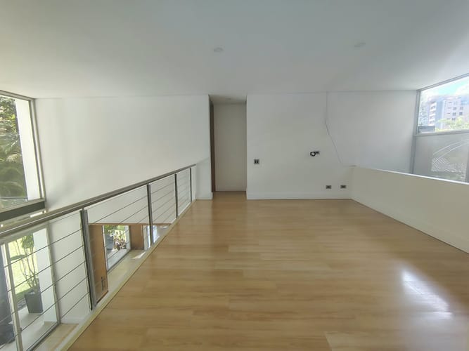 Oficina en arriendo en El Poblado, Medellín, 510 m² · foto 8 de 20