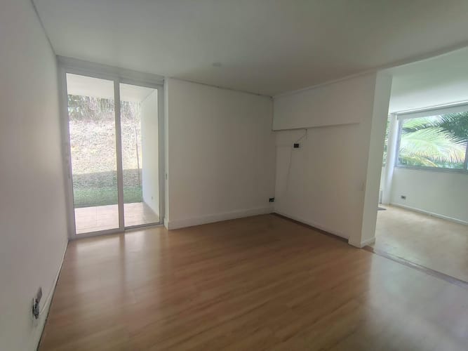 Oficina en arriendo en El Poblado, Medellín, 510 m² · foto 10 de 20