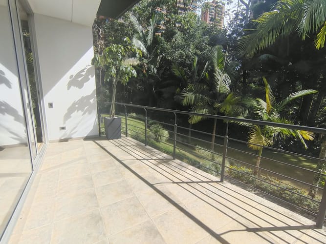 Oficina en arriendo en El Poblado, Medellín, 510 m² · foto 20 de 20