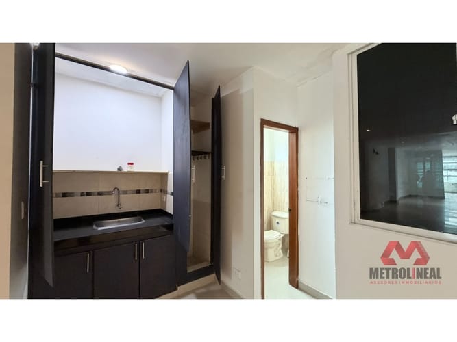Oficina en arriendo en Manga, Cartagena, 80 m² · foto 7 de 12