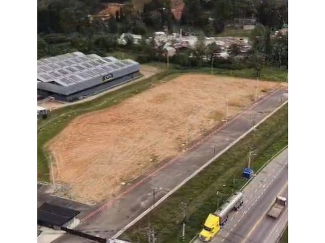 Lote en venta en La Hondita, Guarne, 1880 m² · foto 5 de 6