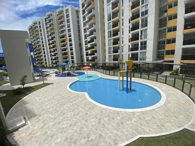 Apartamento de 3 alcobas en venta en Belen, Ibagué, 114 m² · foto 2 de 24