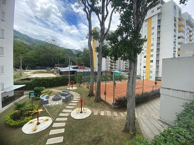 Apartamento de 3 alcobas en venta en Belen, Ibagué, 114 m² · foto 7 de 24