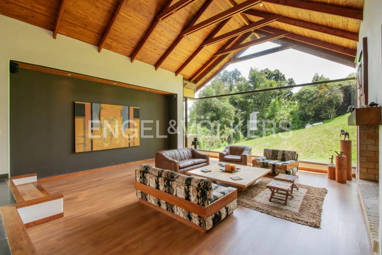 Casa de 4 alcobas en venta en Aposentos, Sopó, 350 m² · foto 5 de 18