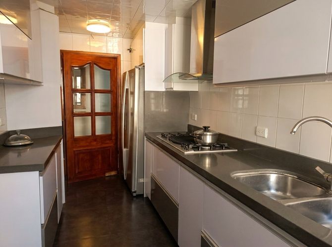 Apartamento de 3 alcobas en venta en Chicó Navarra, Bogotá, 200 m² · foto 18 de 24