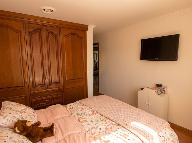 Apartamento de 3 alcobas en venta en Chicó Navarra, Bogotá, 200 m² · foto 23 de 24