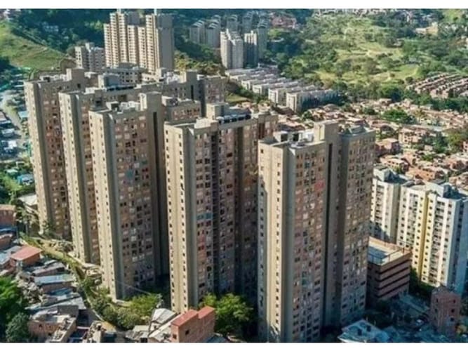 Apartamento de 2 alcobas en venta en Hato Viejo, Bello, 41 m² · foto 14 de 16