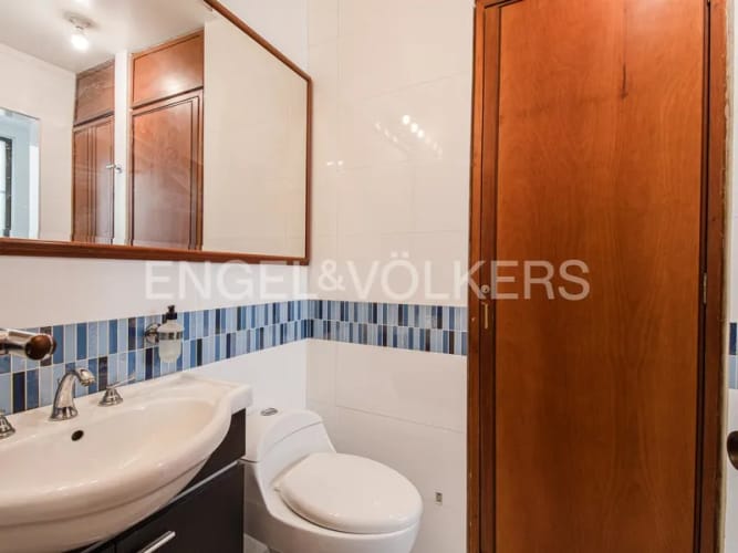 Apartamento de 3 alcobas en venta en Los Rosales, Bogotá, 143 m² · foto 10 de 16