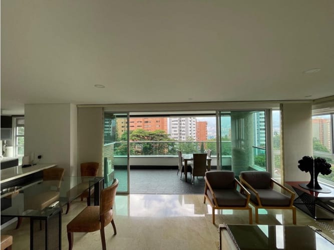 Apartamento de 3 alcobas en venta en Castropol, Medellín, 138 m² · foto 7 de 24