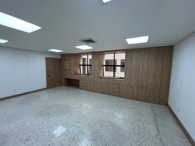 Oficina en arriendo en Centenario, Cali, 70 m² · foto 3 de 21