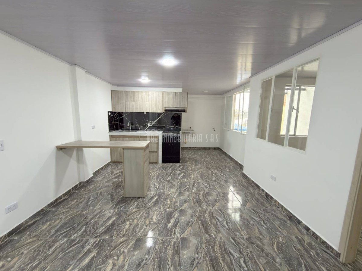 Apartamento en arriendo en Santa Rita, Bogotá · foto 2 de 18
