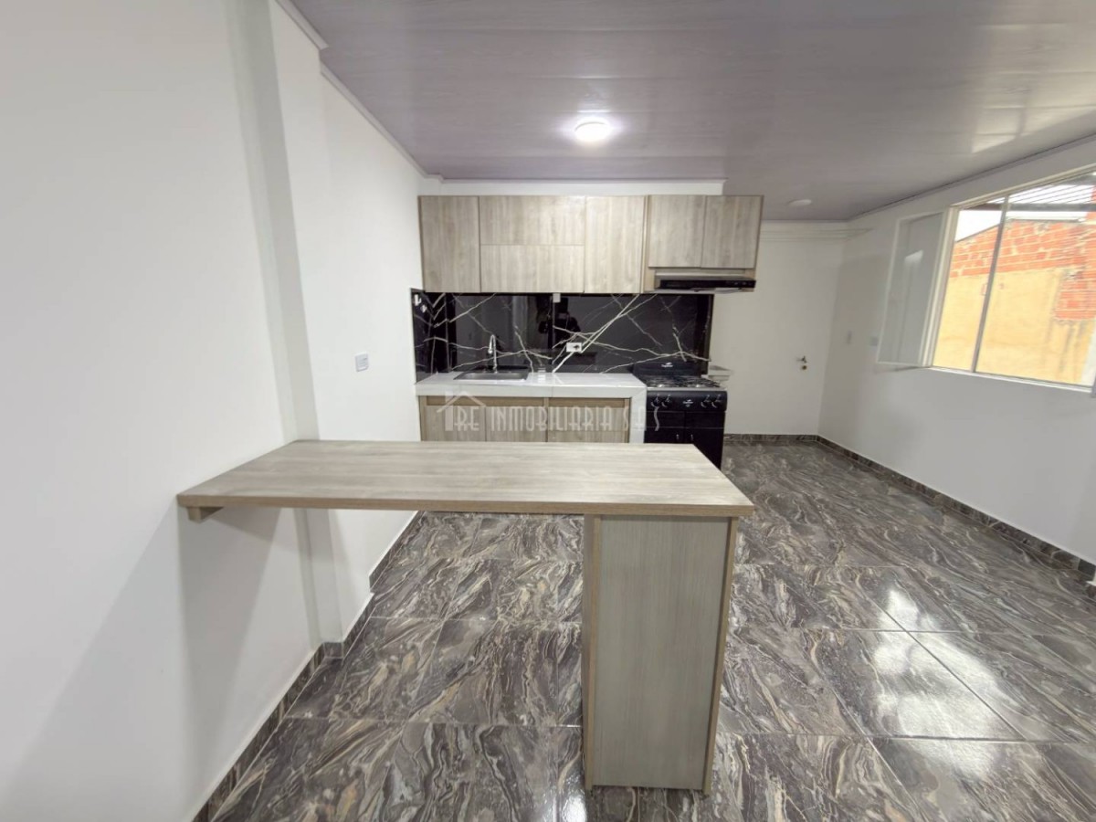 Apartamento en arriendo en Santa Rita, Bogotá · foto 5 de 18