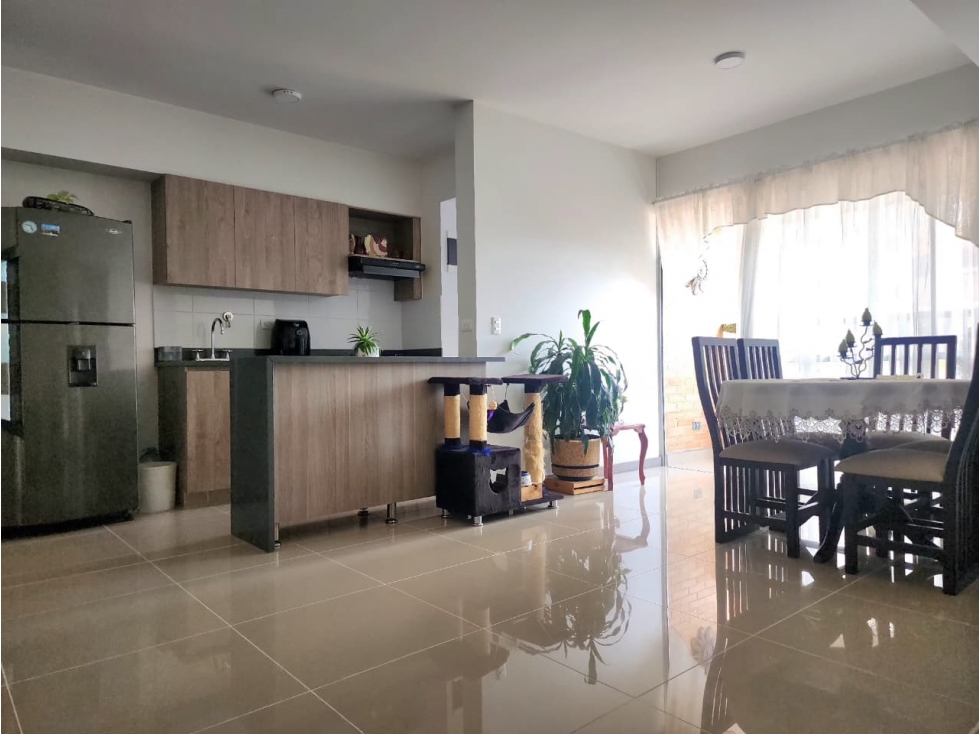Apartamento en venta en Alto De Las Flores, Sabaneta · foto 2 de 7