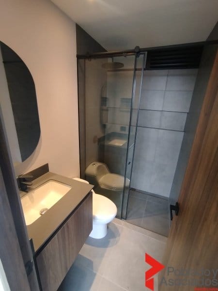 Apartamento de 2 alcobas en arriendo en El Poblado, Medellín, 85 m² · foto 12 de 24