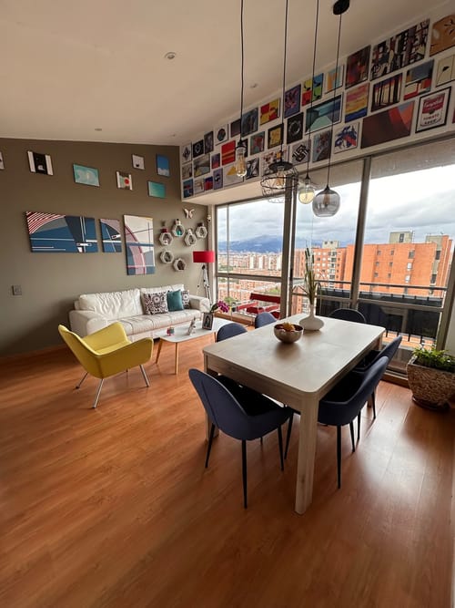 Apartamento de 3 alcobas en venta en Colina Campestre, Bogotá, 80 m² · foto 2 de 19