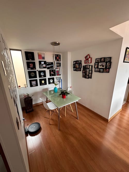 Apartamento de 3 alcobas en venta en Colina Campestre, Bogotá, 80 m² · foto 3 de 19