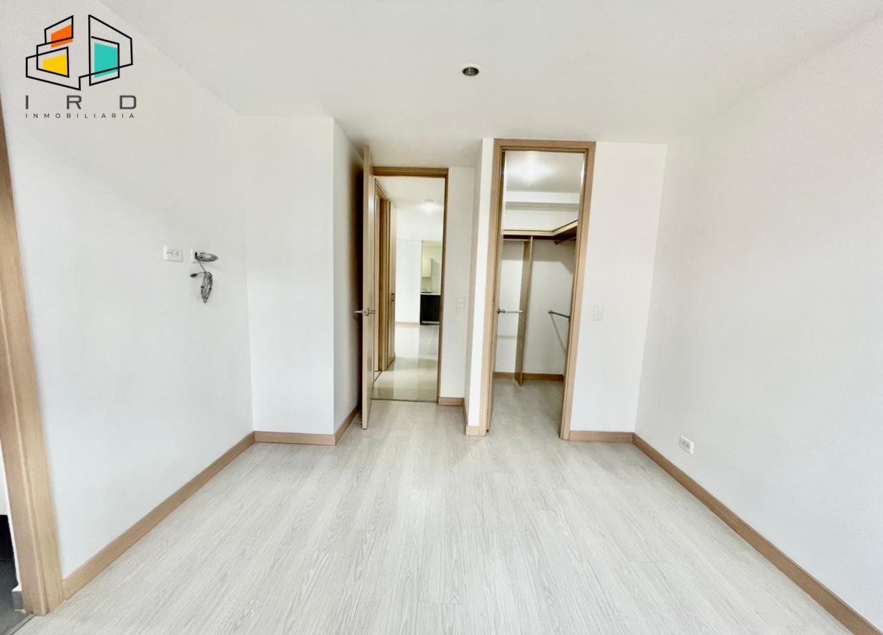 Apartamento en arriendo en Loma Del Esmeraldal, Envigado · foto 22 de 24