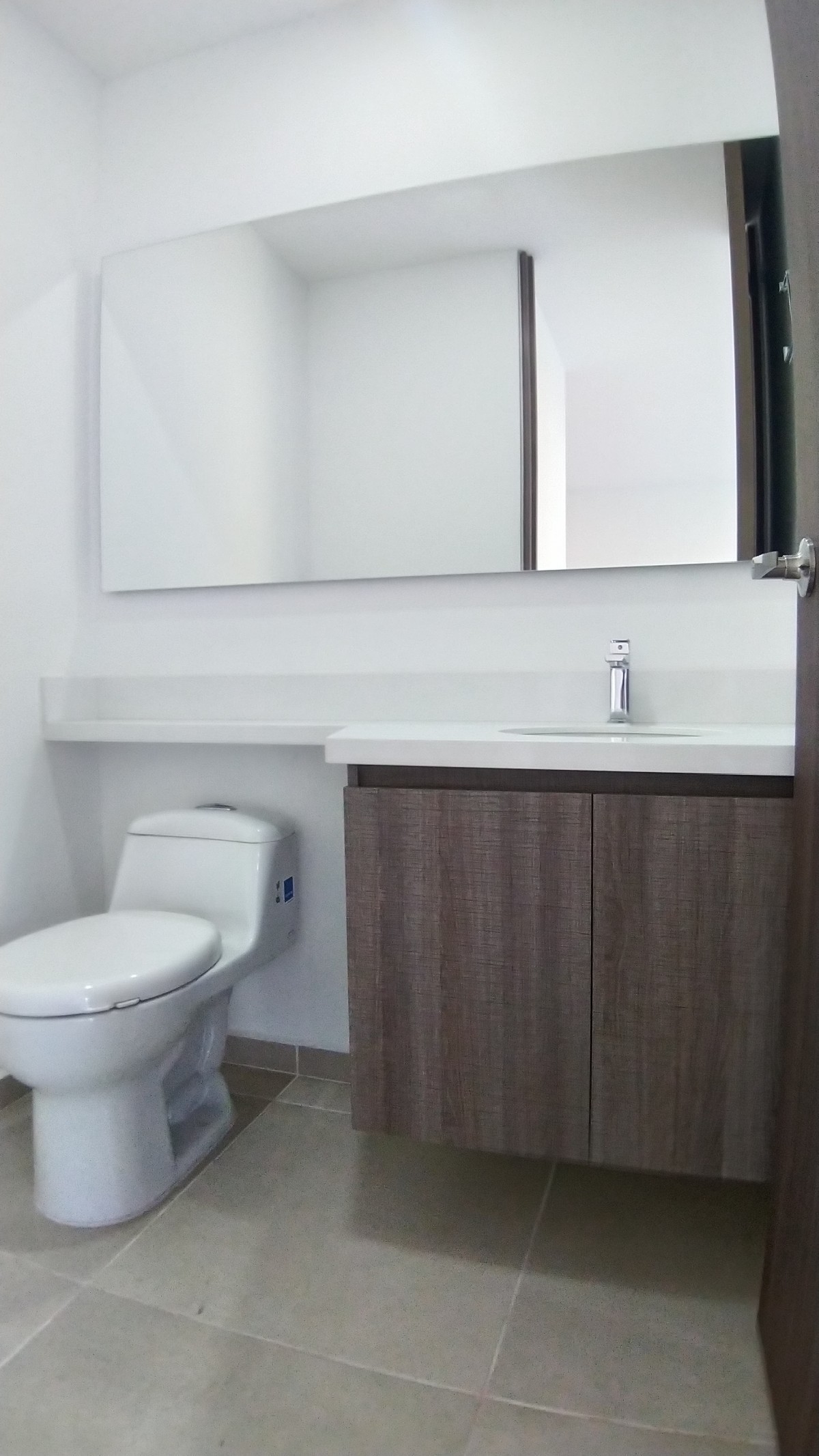 Apartaestudio en arriendo en Loma Del Escobero, Envigado · foto 9 de 16