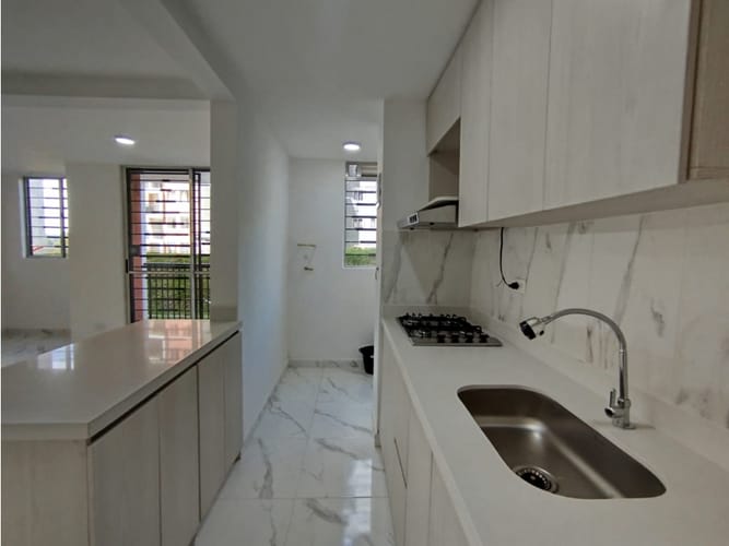 Apartamento de 2 alcobas en venta en El Porvenir, Rionegro, 53 m² · foto 4 de 12