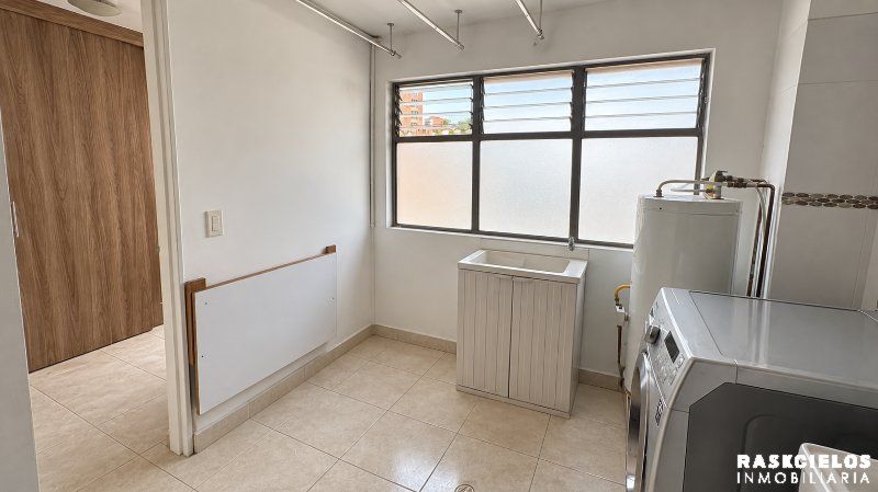 Apartamento de 3 alcobas en venta en San Joaquín, Medellín, 141 m² · foto 5 de 10