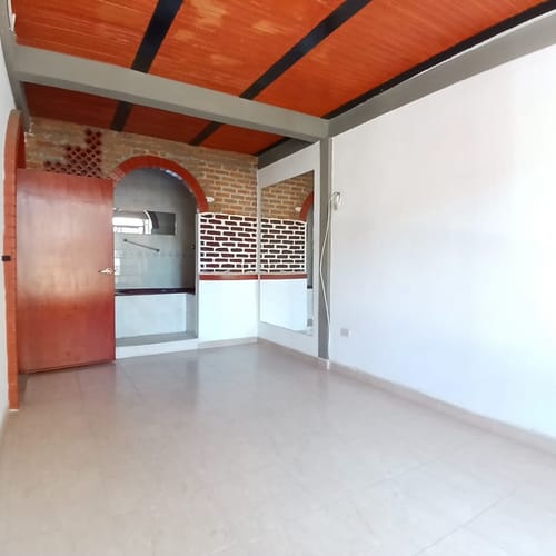 Casa de 10 alcobas en venta en Candelaria, 180 m² · foto 11 de 24