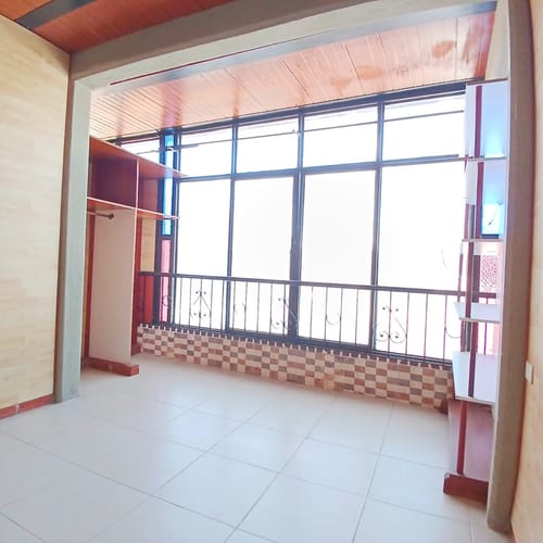 Casa de 10 alcobas en venta en Candelaria, 180 m² · foto 20 de 24
