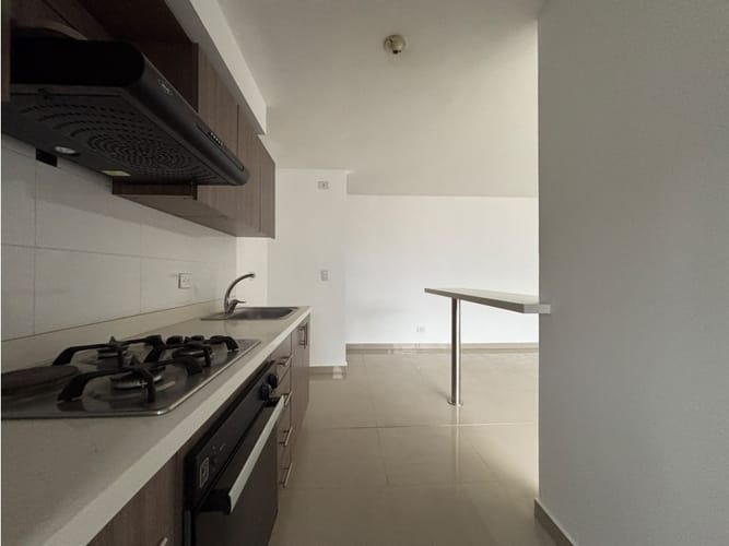 Apartamento de 3 alcobas en venta en Cabañas, Bello, 89 m² · foto 7 de 19
