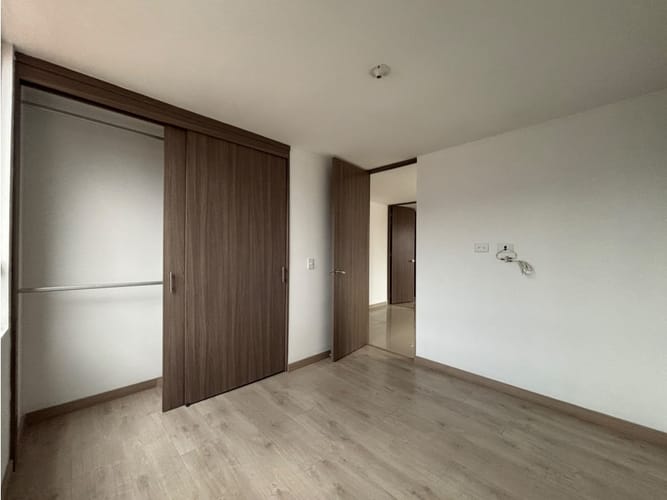 Apartamento de 3 alcobas en venta en Cabañas, Bello, 89 m² · foto 12 de 19