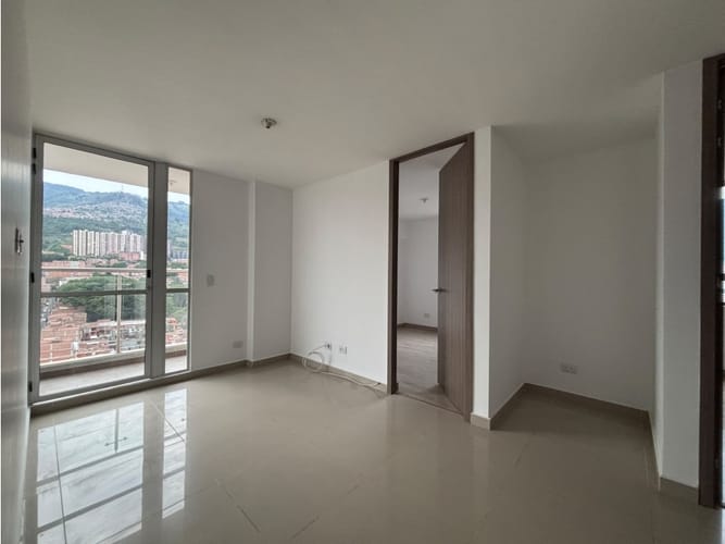 Apartamento de 3 alcobas en venta en Cabañas, Bello, 89 m² · foto 15 de 19