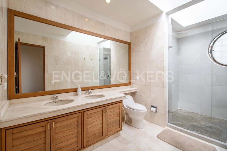 Apartamento de 3 alcobas en venta en La Carolina, Bogotá, 313 m² · foto 15 de 17