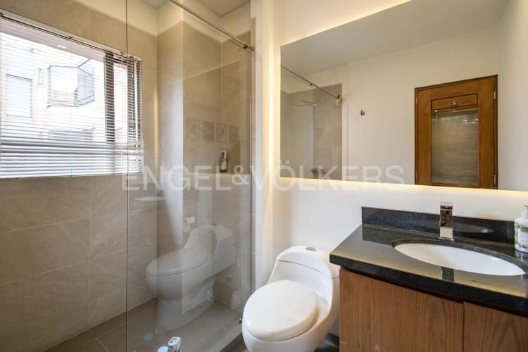 Apartamento de 3 alcobas en venta en La Carolina, Bogotá, 313 m² · foto 10 de 17