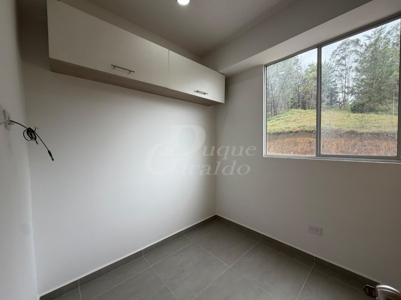 Apartamento en arriendo en Centro, Rionegro · foto 7 de 14