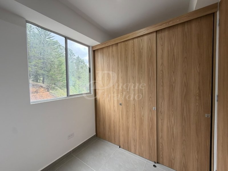 Apartamento en arriendo en Centro, Rionegro · foto 8 de 14