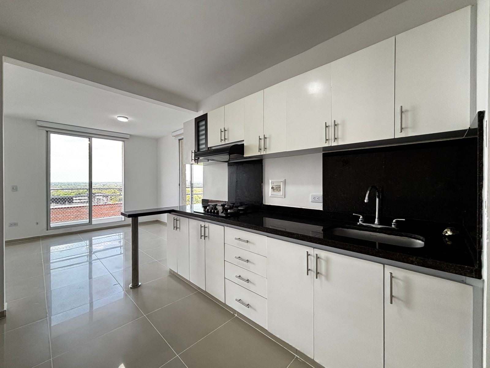 Apartamento en venta en Terminal De Transporte, Villavicencio · foto 5 de 24