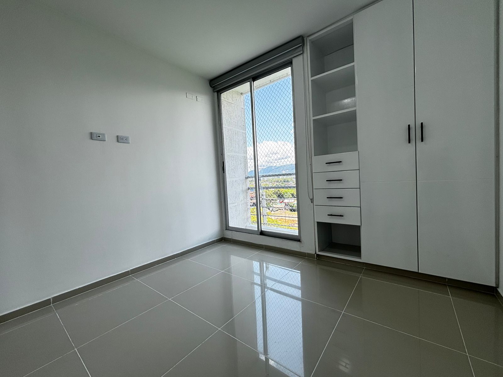 Apartamento en venta en Terminal De Transporte, Villavicencio · foto 7 de 24