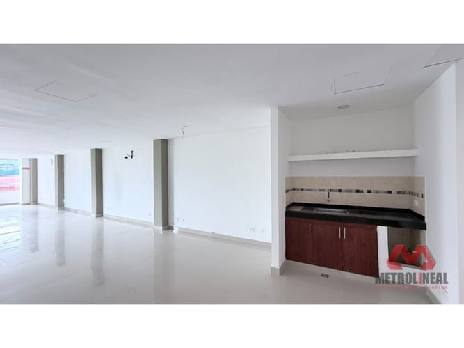 Oficina en arriendo en Manga, Cartagena, 80 m² · foto 3 de 7