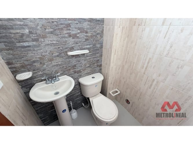 Oficina en arriendo en Manga, Cartagena, 80 m² · foto 6 de 7