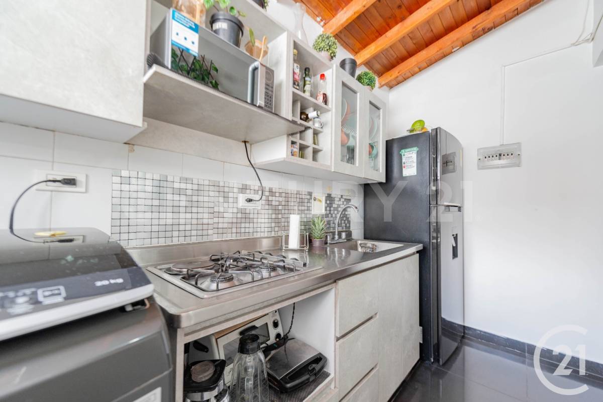 Apartamento en venta en Loma Del Esmeraldal, Envigado · foto 4 de 13