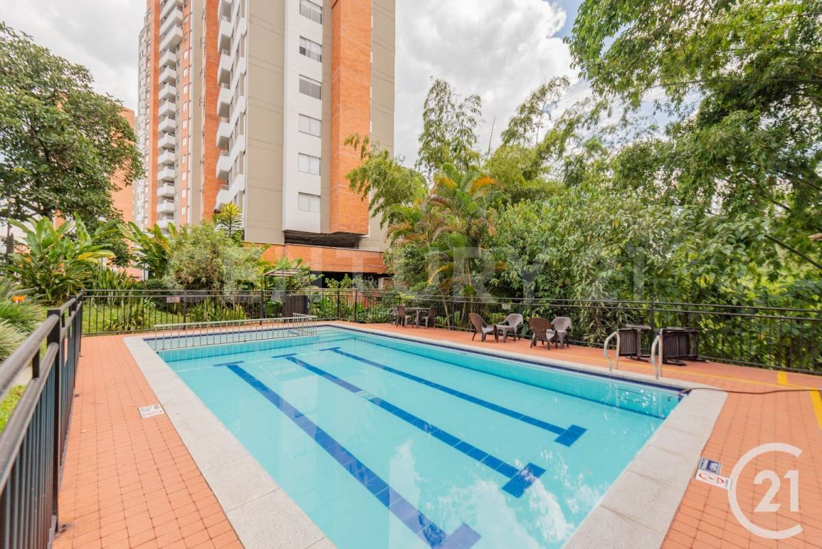 Apartamento en venta en Loma Del Esmeraldal, Envigado · foto 11 de 13