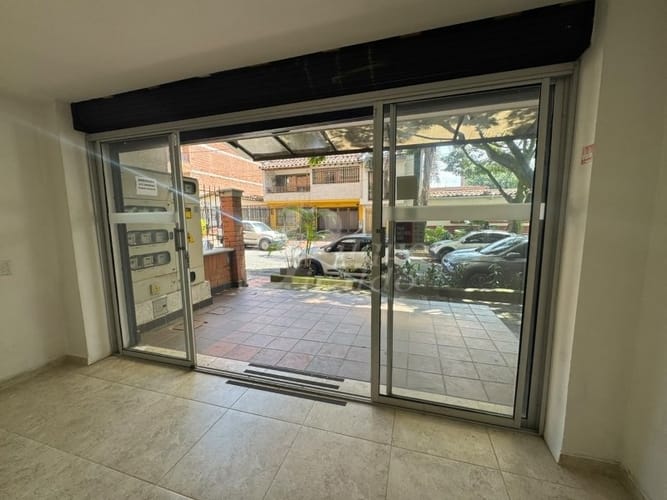Local en arriendo en Belén Los Alpes, Medellín, 35 m² · foto 8 de 10