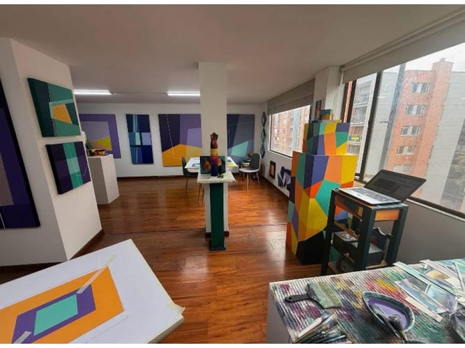 Apartaestudio en venta en Los Rosales, Bogotá, 61 m² · foto 4 de 5