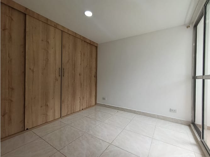 Apartamento de 3 alcobas en venta en San Felix, Bello, 57 m² · foto 5 de 13