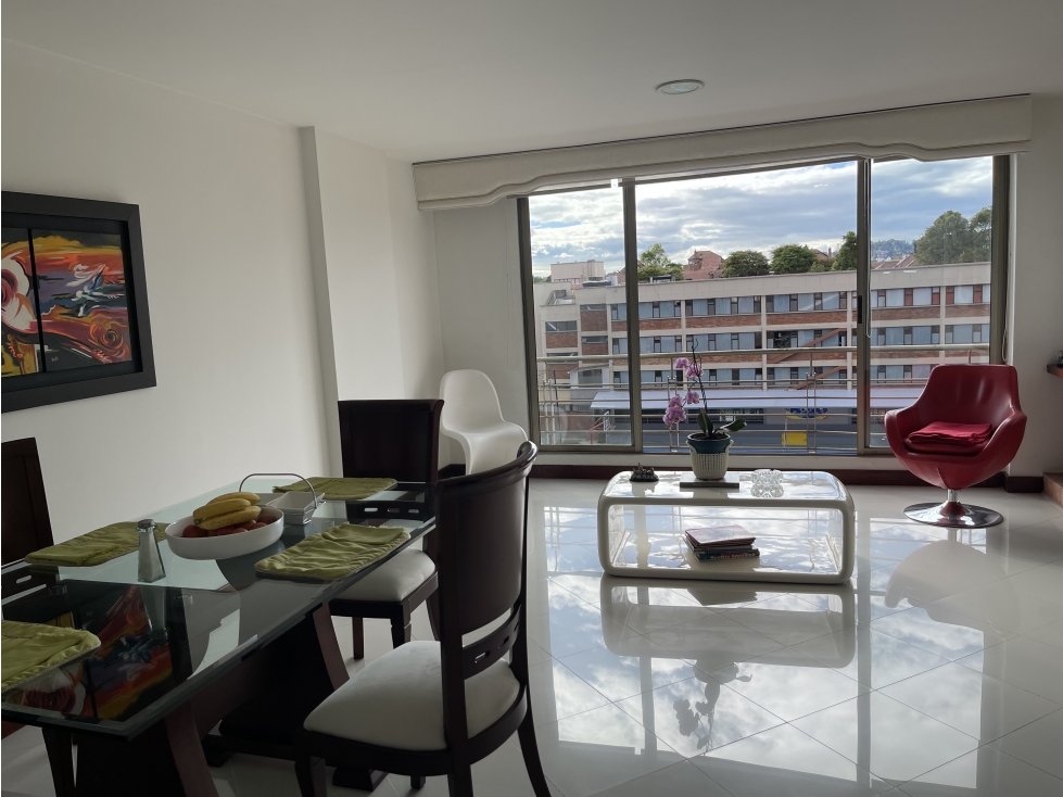 Apartamento en venta en Country Club, Bogotá · foto 3 de 10